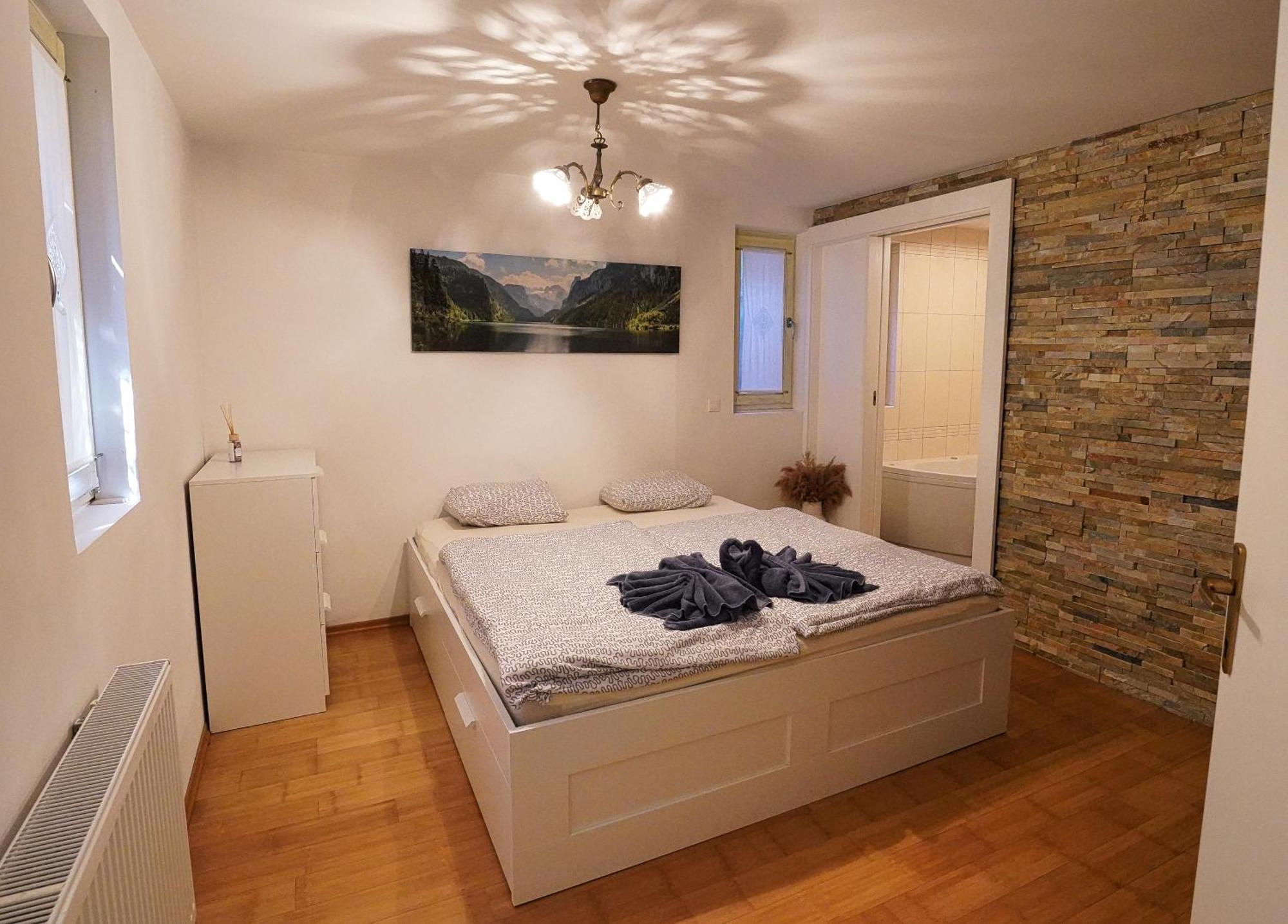 Apartment Mojstrovka With Terrace In City Center Kranjska Gora Eksteriør bilde