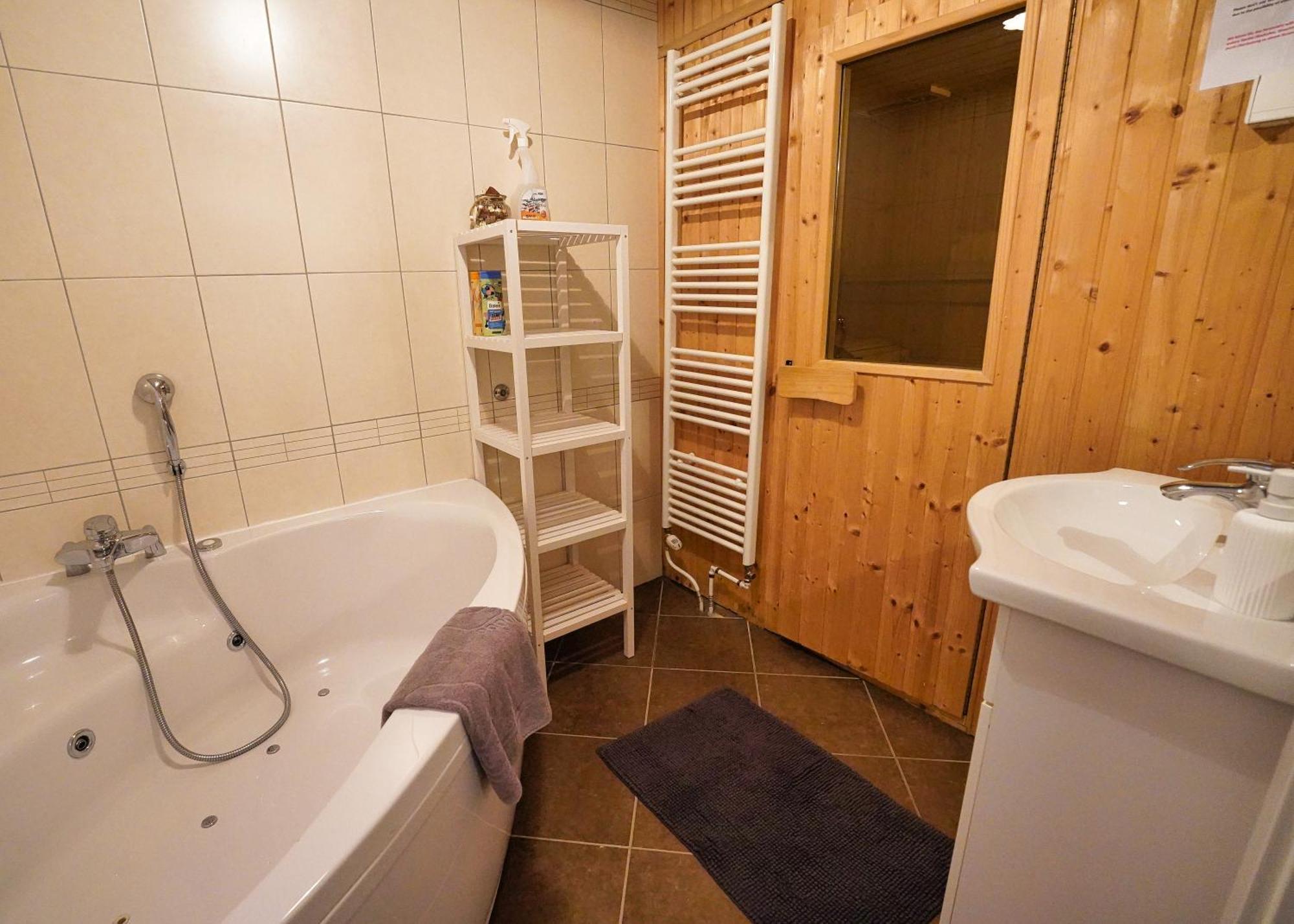 Apartment Mojstrovka With Terrace In City Center Kranjska Gora Eksteriør bilde